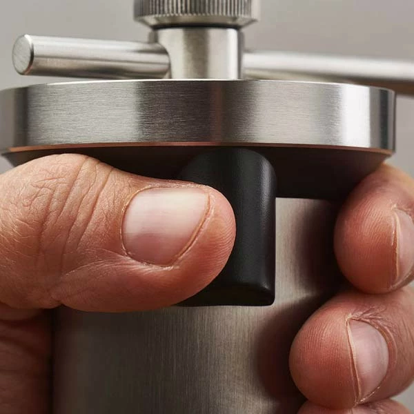 Kinu M47 Classic Coffee Grinder 4 Kinu M47 Classic Coffee Grinder - Image 4